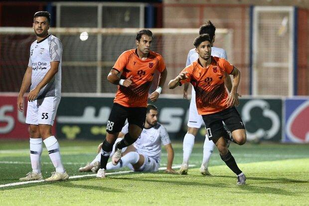 تیم فوتبال آلومینیوم اراک به لیگ برتر صعود کرد، سقوط تیم تهرانی