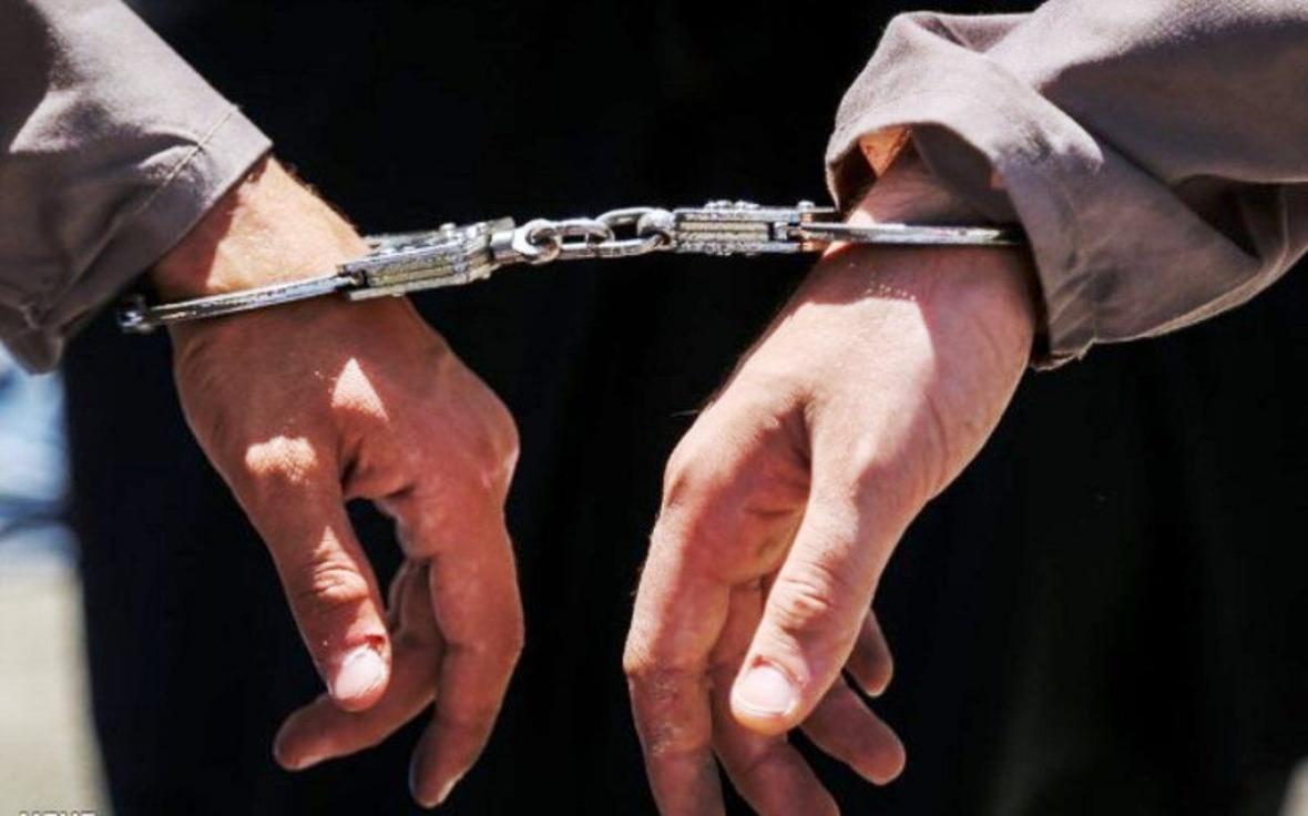 دستگیری شرور مسلح در پارسیان دستگیری شرور مسلح در پارسیان