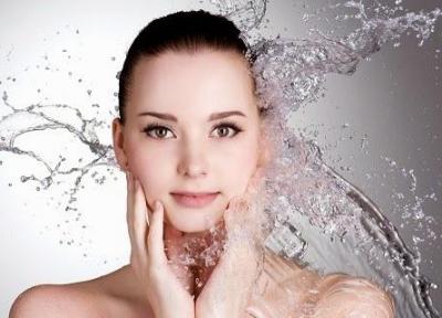 14 روش برای آبرسانی و هیدراته کردن پوست صورت