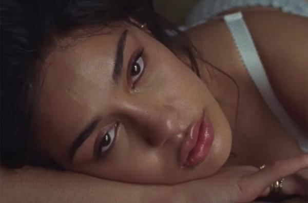متن و ترجمه آهنگ The One از Jorja Smith متن و ترجمه آهنگ The One از Jorja Smith